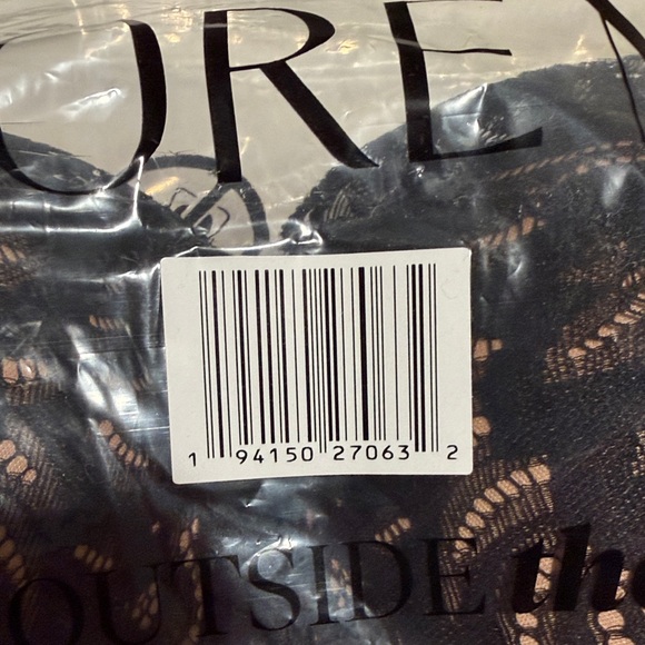 Adore Me Black Lace Strapless Push-Up Bra with Beige Lining - Picture 2 of 2